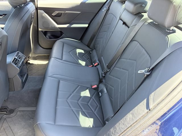 Used 2026 BMW 530i w/ Premium Package RWD image 17