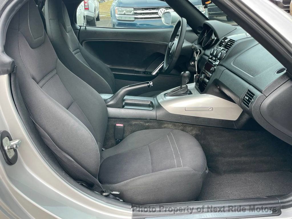 Used 2007 Saturn Sky image 12