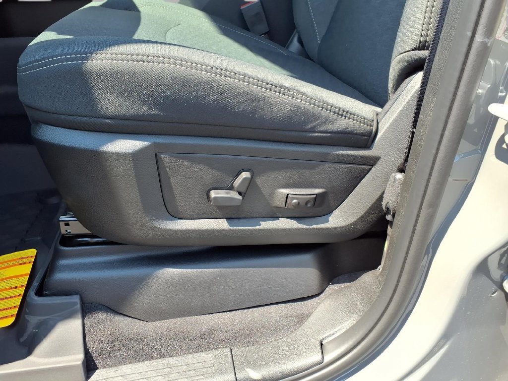 New 2027 RAM 2500 Big Horn AWD/4WD image 20