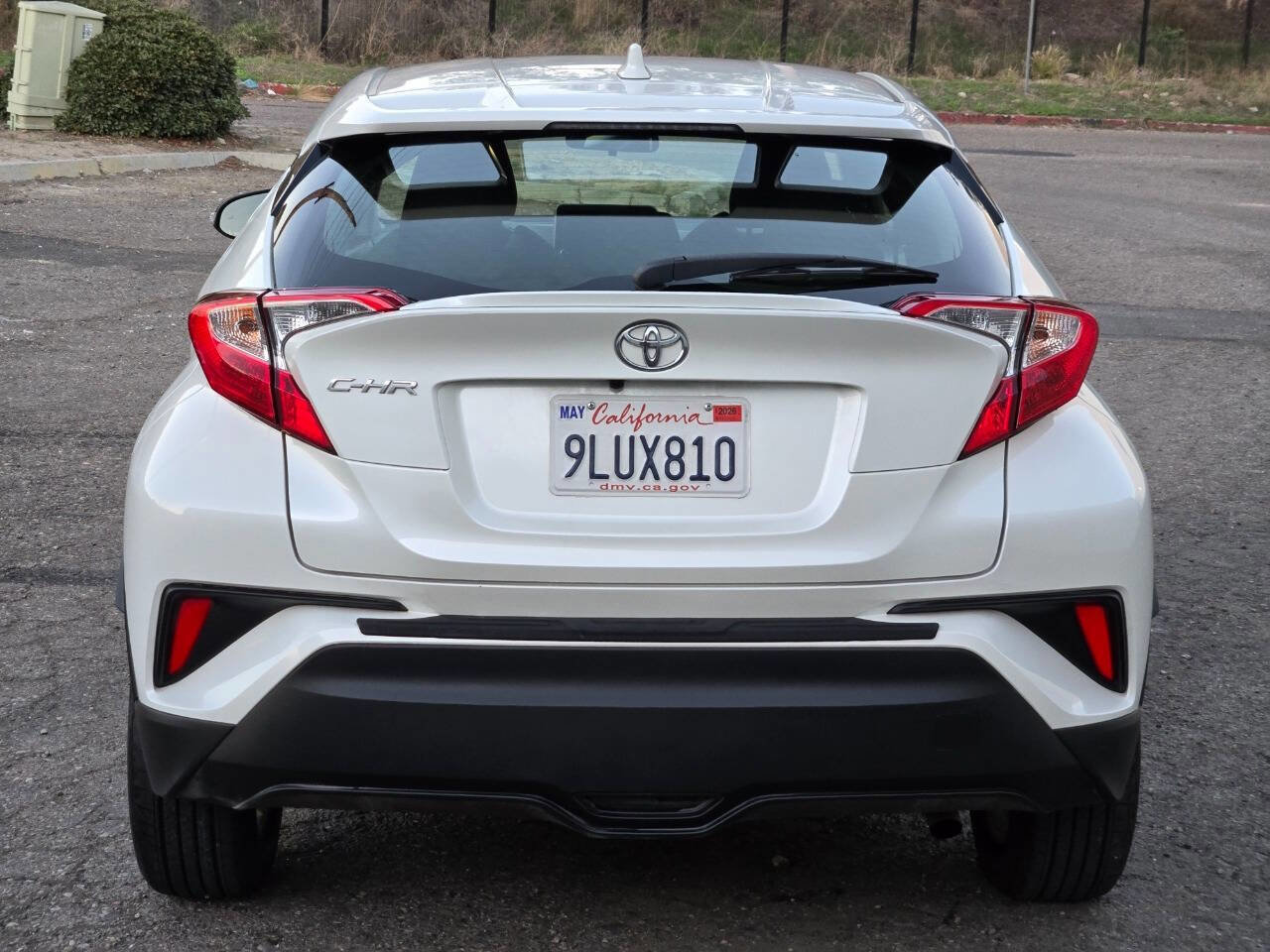 Used 2021 Toyota C-HR LE image 14