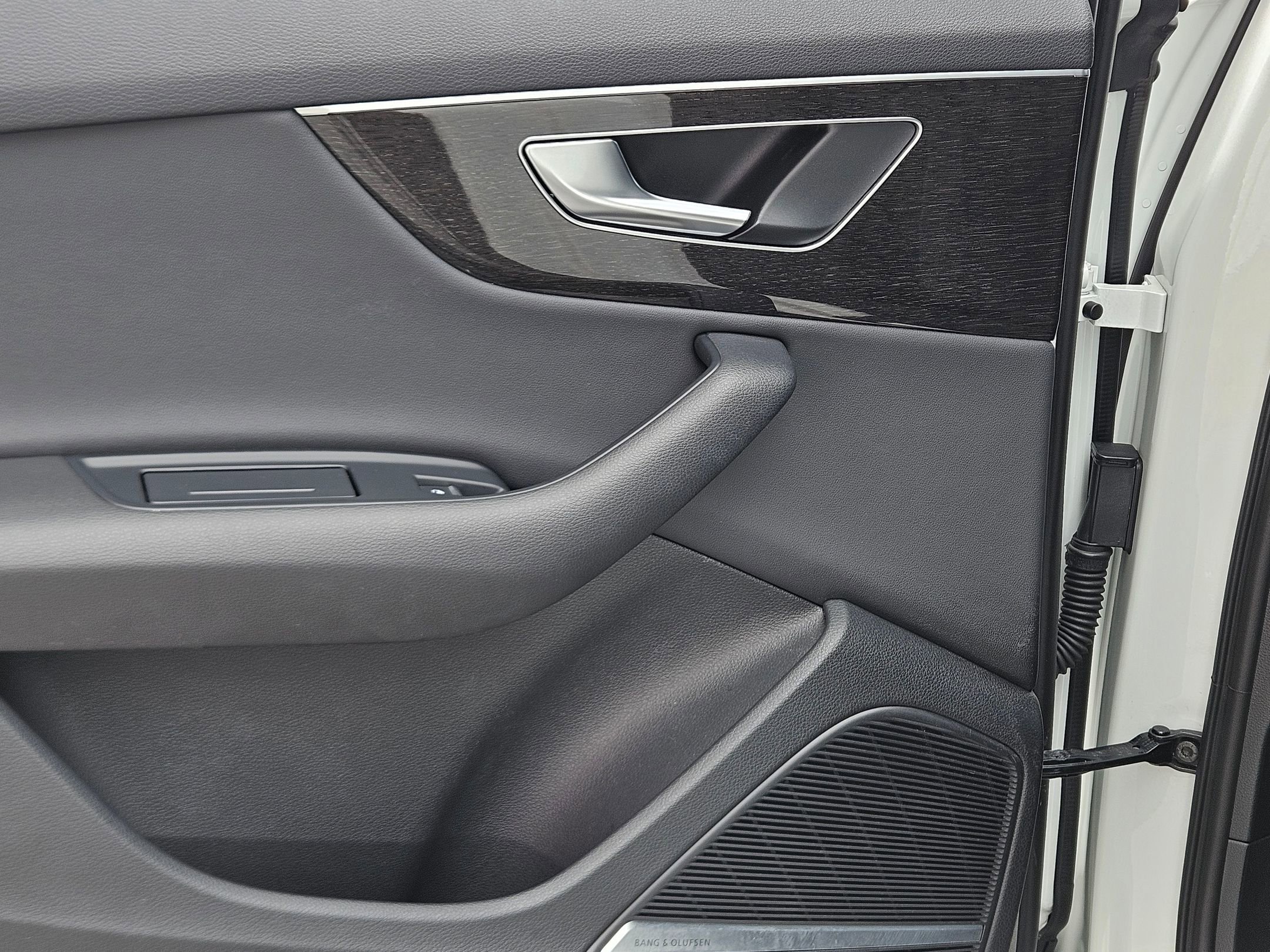 Used 2022 Audi Q7 Premium Plus image 24