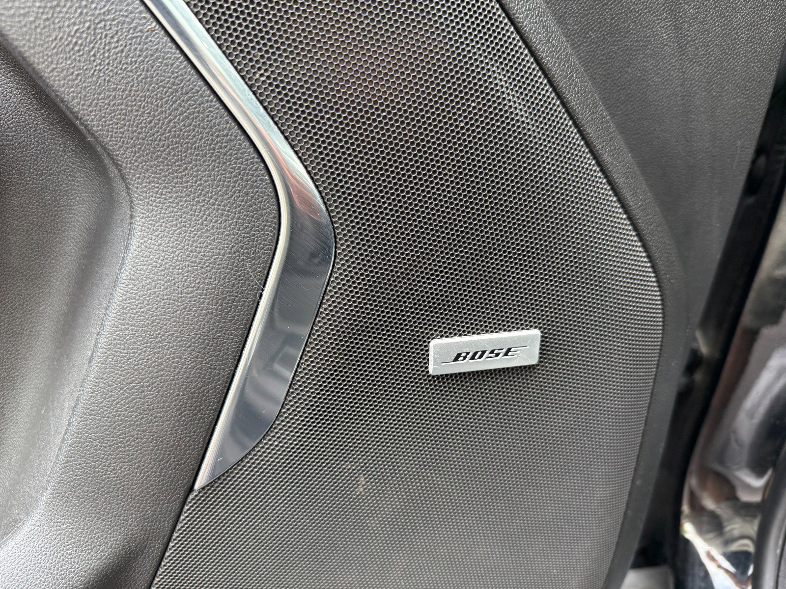 Used 2023 GMC Yukon AT4 image 26