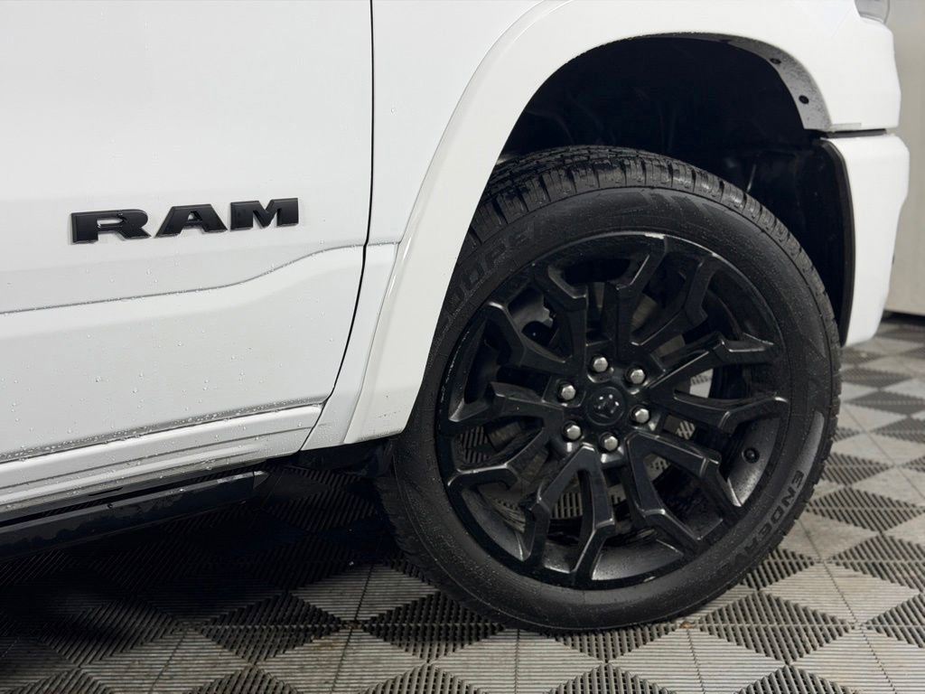 Used 2025 RAM 1500 Limited AWD/4WD image 7