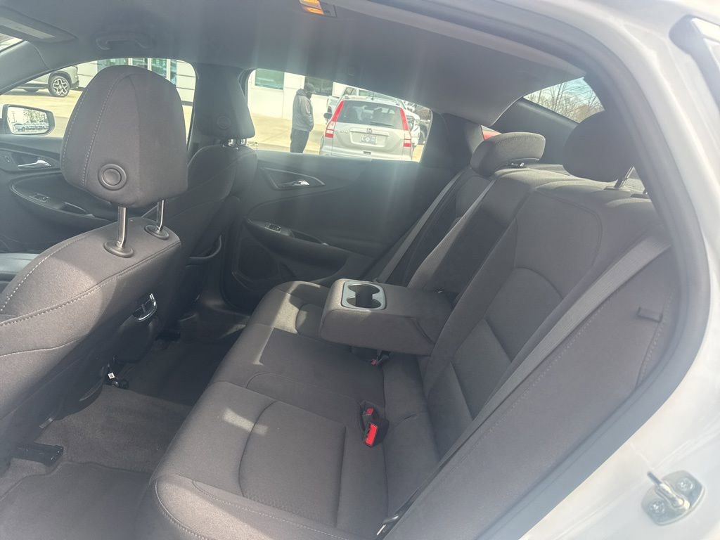 Used 2024 Chevrolet Malibu LT w/ Sport Edition image 12