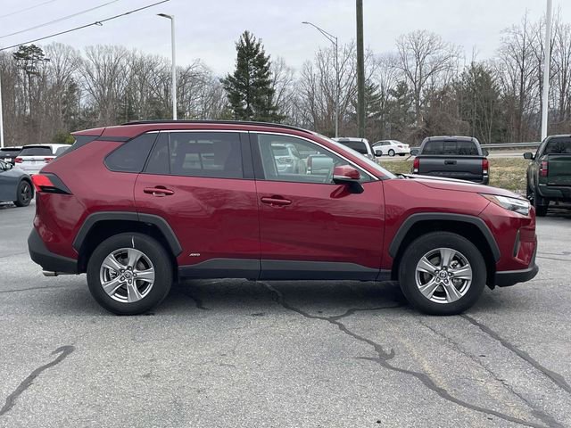 Used 2025 Toyota RAV4 XLE image 6