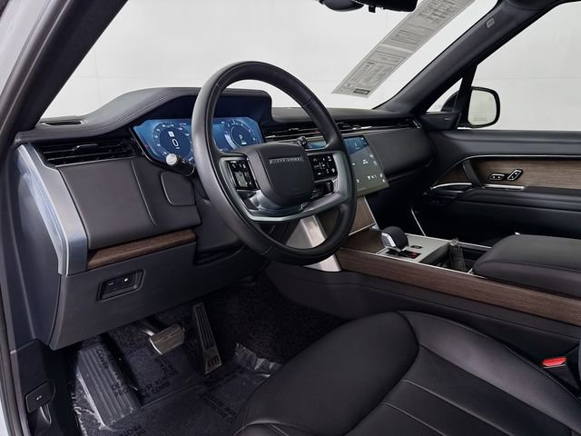 Certified 2025 Land Rover Range Rover SE AWD/4WD image 9