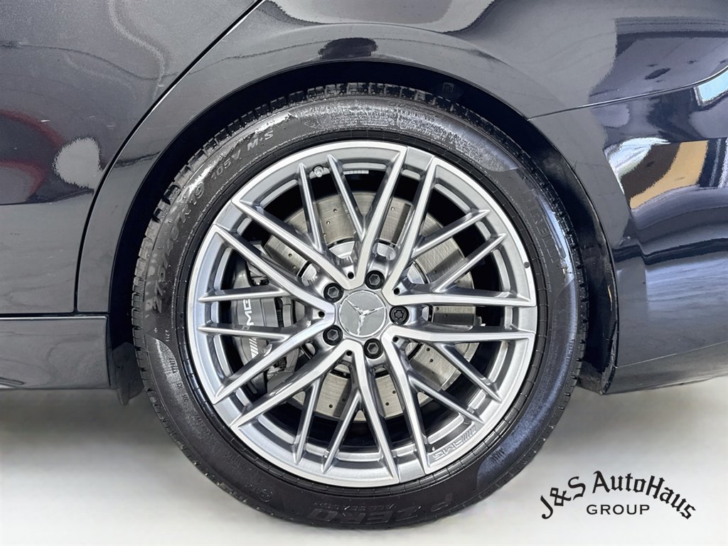 Used 2025 Mercedes-Benz C 63 AMG S image 40