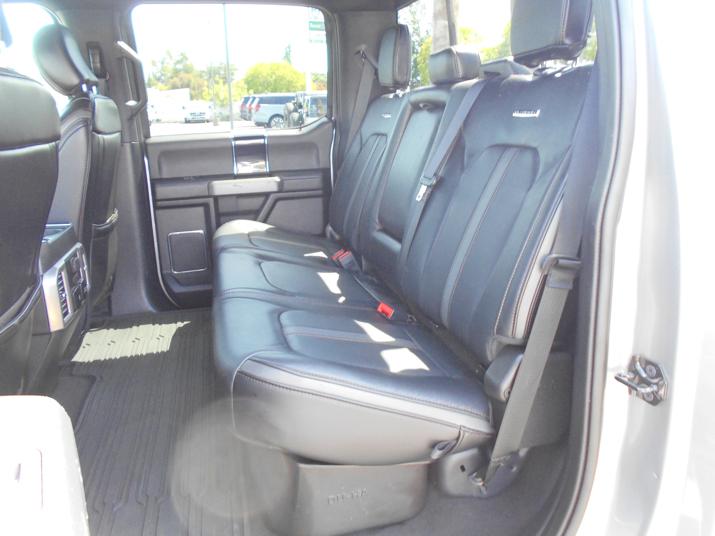 Used 2021 Ford F250 Platinum w/ FX4 Off-Road Package AWD/4WD image 9