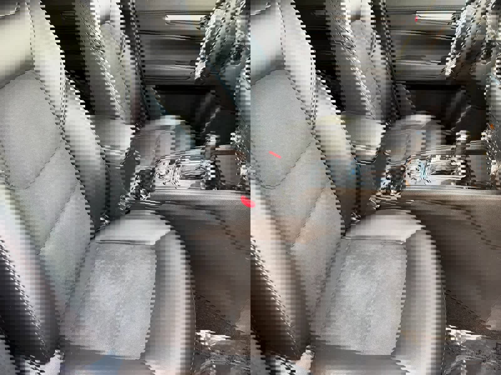 Used 2019 MAZDA CX-5 Touring image 11