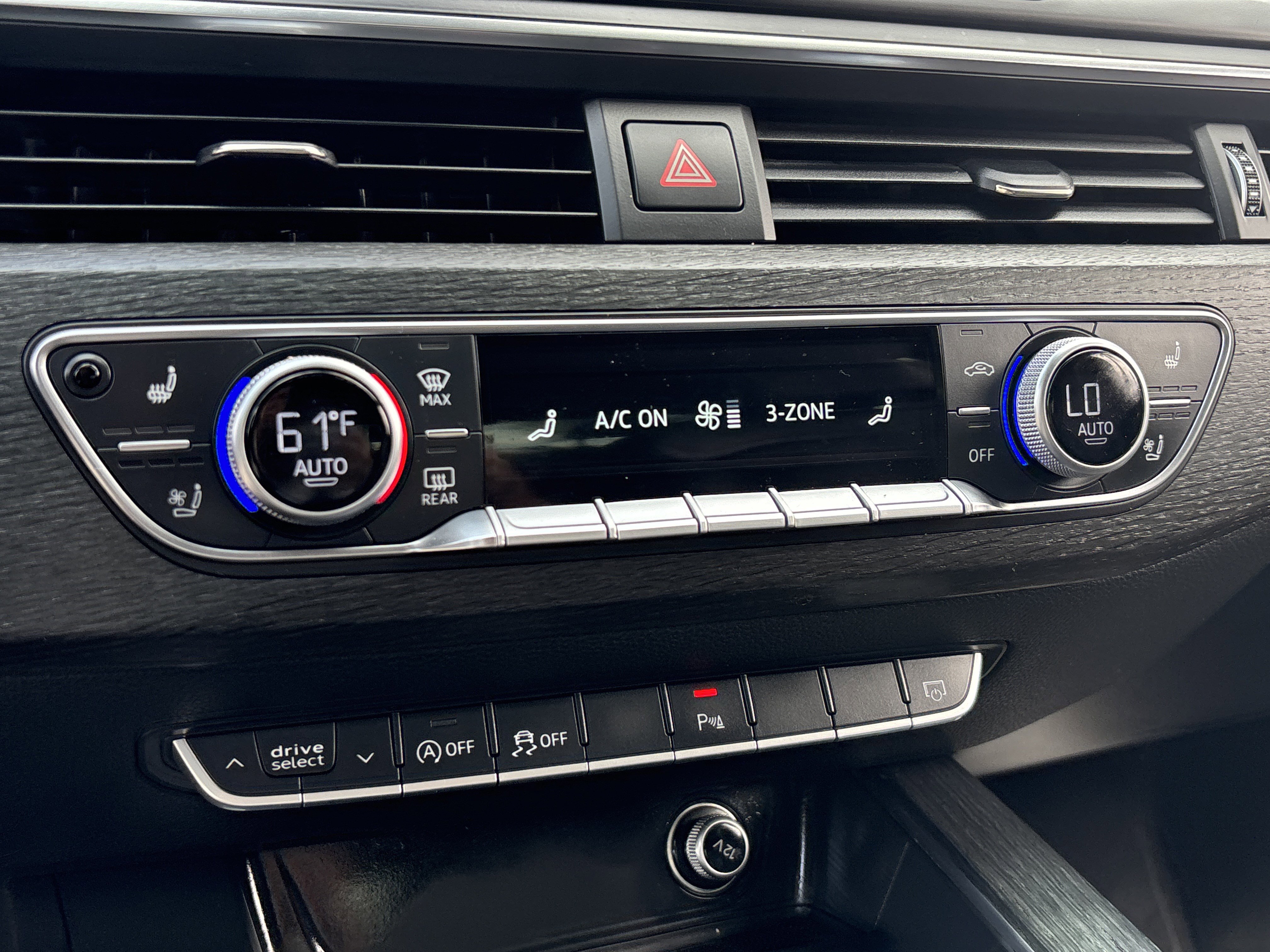 Used 2017 Audi A4 2.0T Prestige w/ Prestige Package image 23