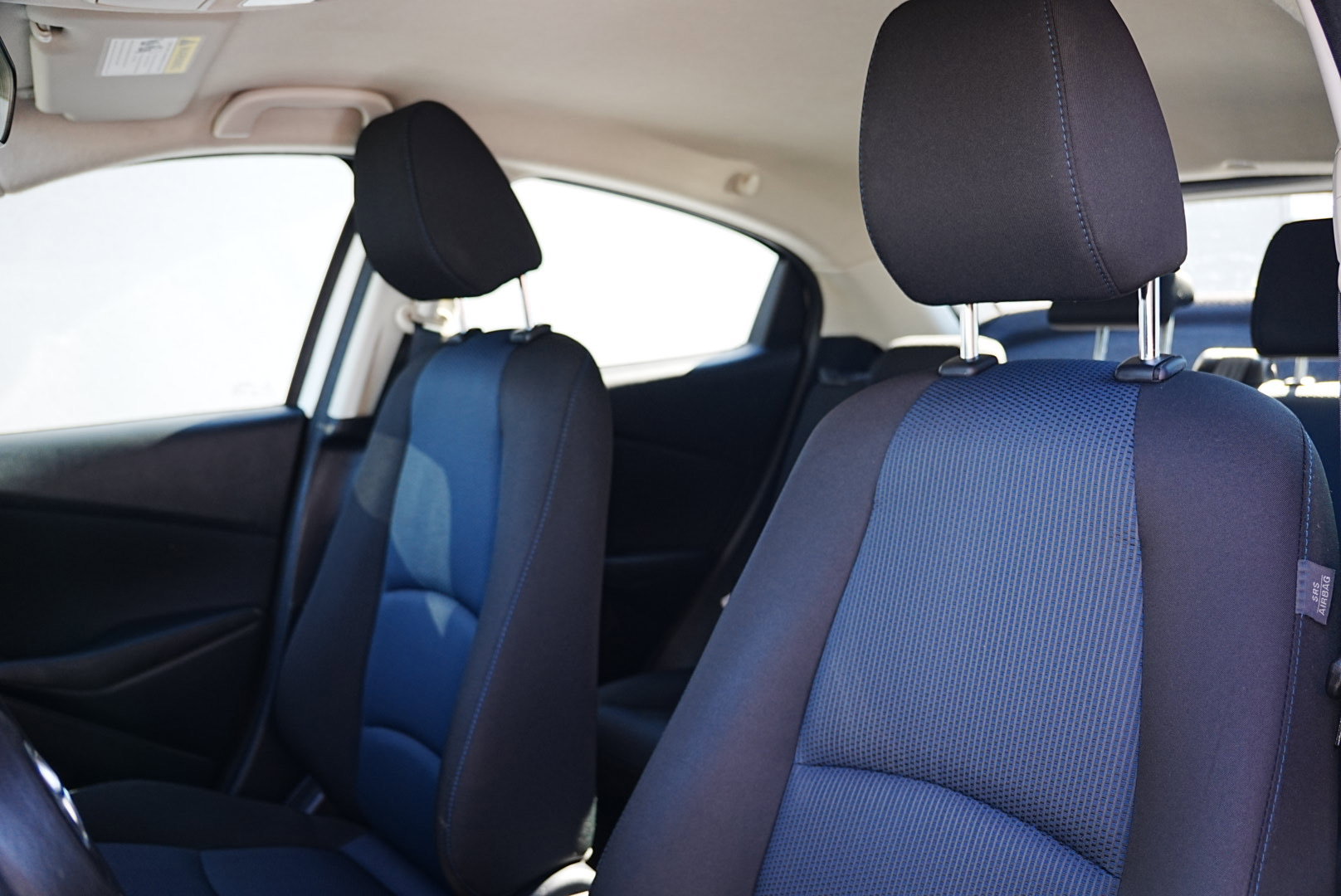 Used 2020 Toyota Yaris LE image 10