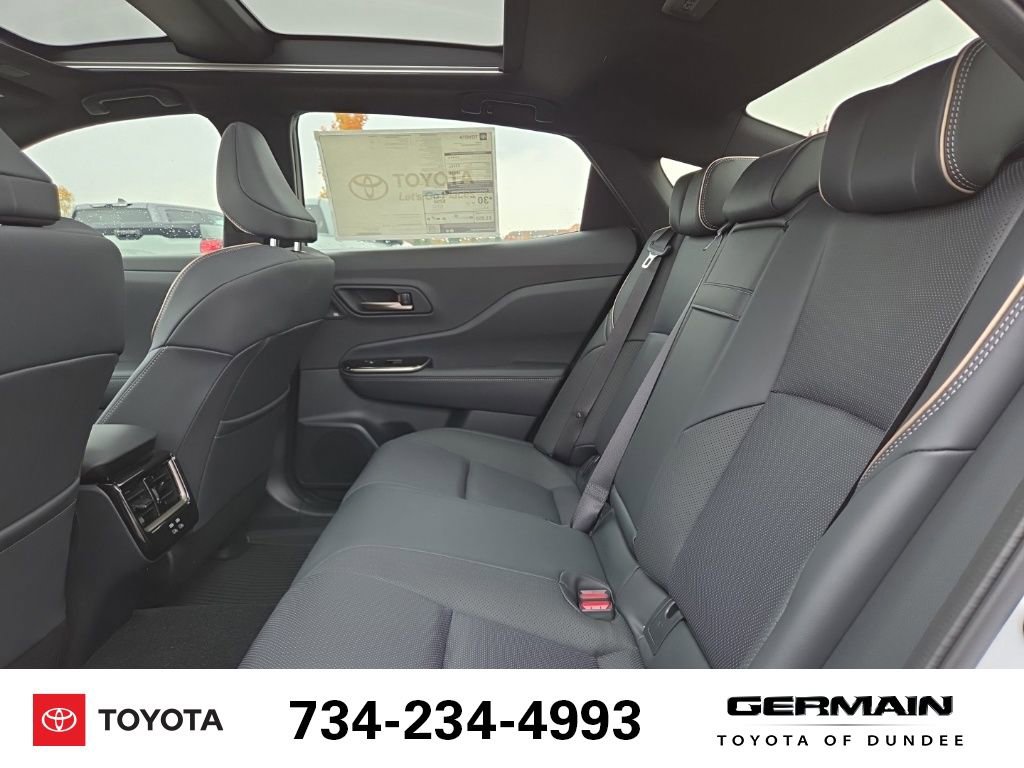 New 2026 Toyota Crown Platinum image 32