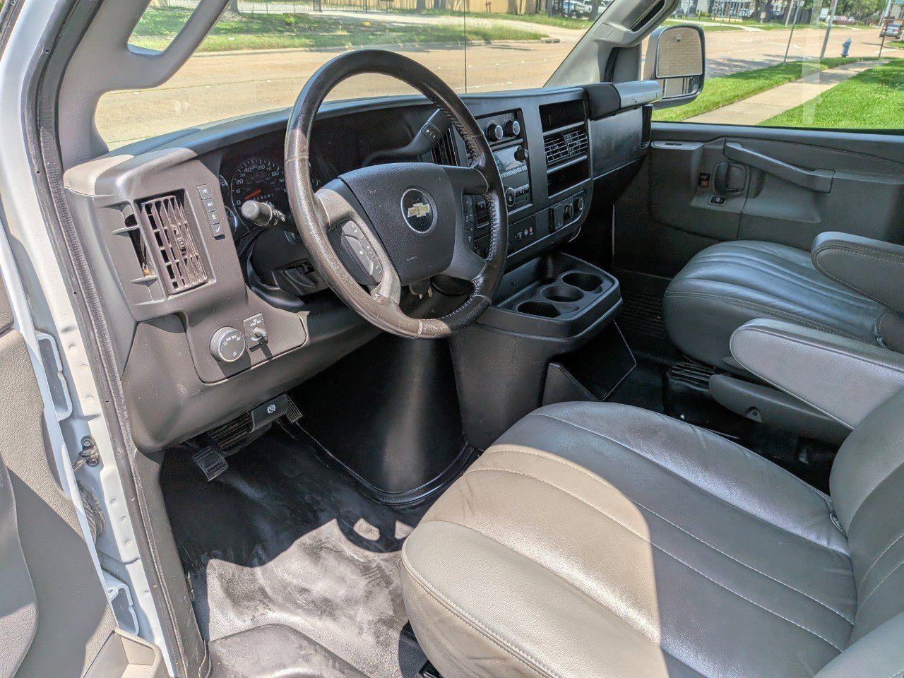 Used 2023 Chevrolet Express 3500 LS RWD image 11