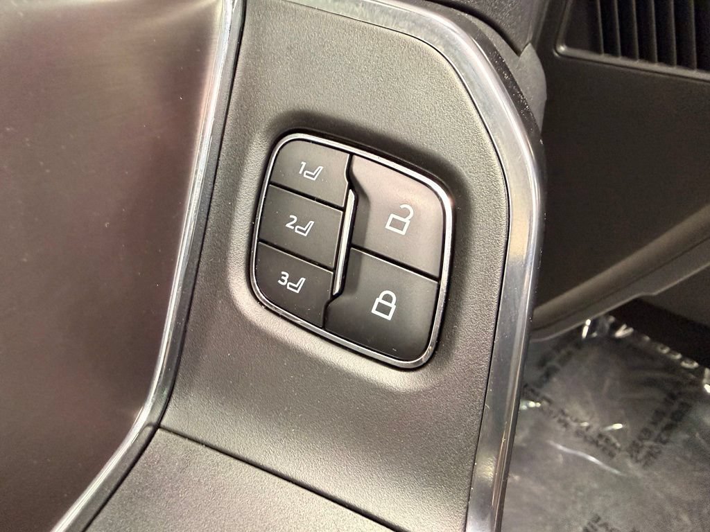 Used 2026 Ford F250 Platinum AWD/4WD image 29