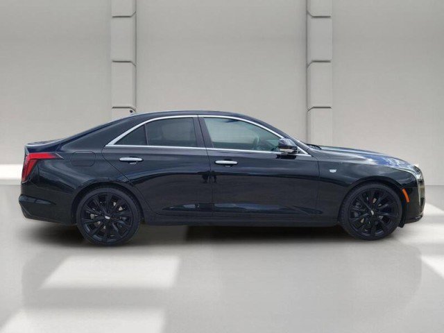 Used 2023 Cadillac CT4 Luxury w/ LPO, ONYX Package RWD image 4