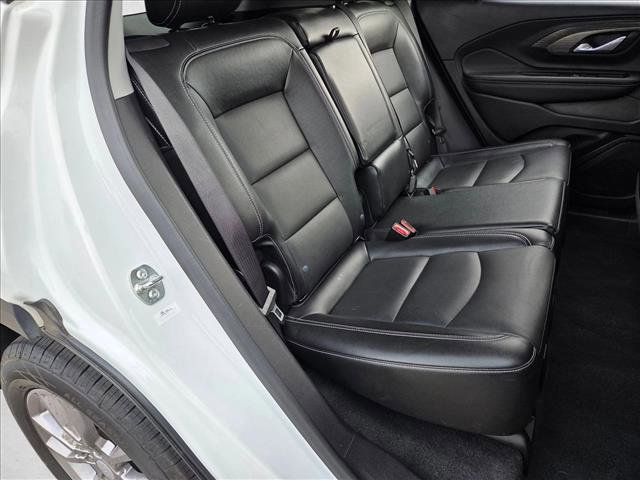 Used 2024 GMC Terrain SLT image 18