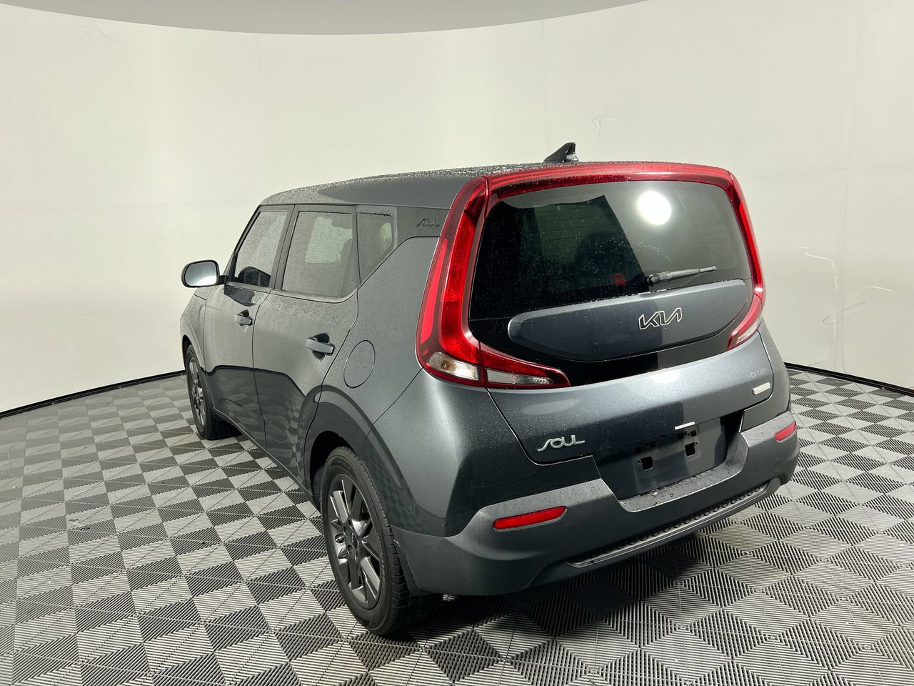 Used 2022 Kia Soul EX FWD image 5