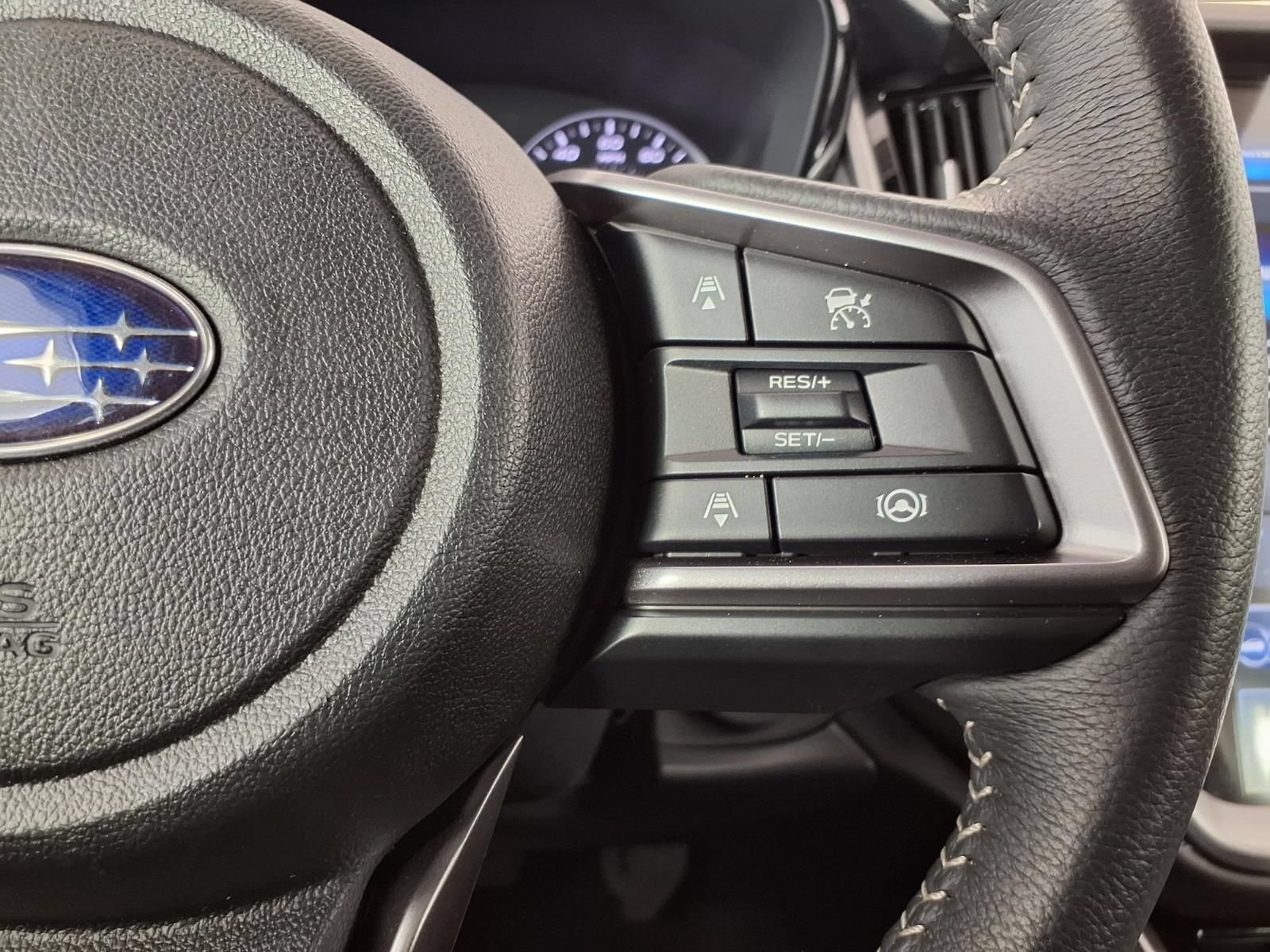 Certified 2025 Subaru Outback Premium AWD/4WD image 16