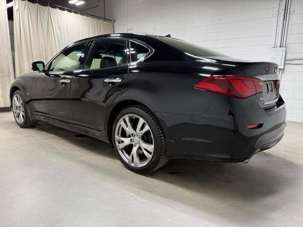 Used 2016 INFINITI Q70 3.7 w/ Technology Package AWD/4WD image 5