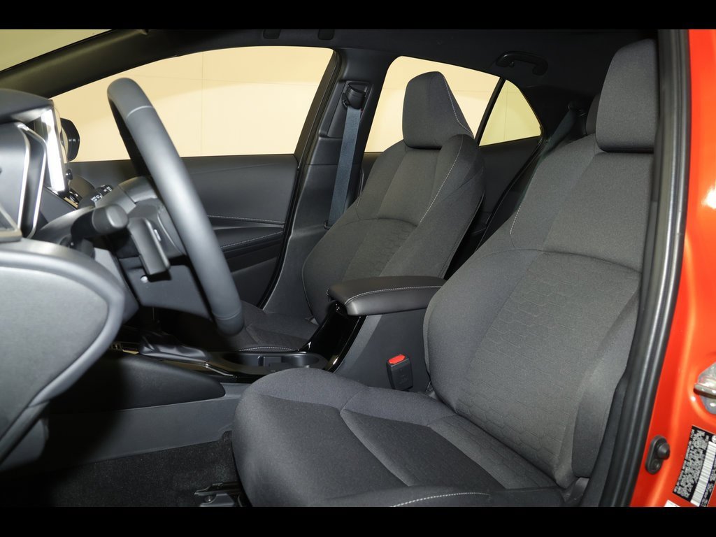 Used 2025 Toyota Corolla SE image 11