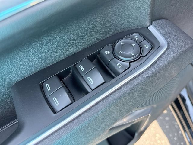 Used 2025 GMC Sierra 3500 SLE w/ SLE Value Package AWD/4WD image 13