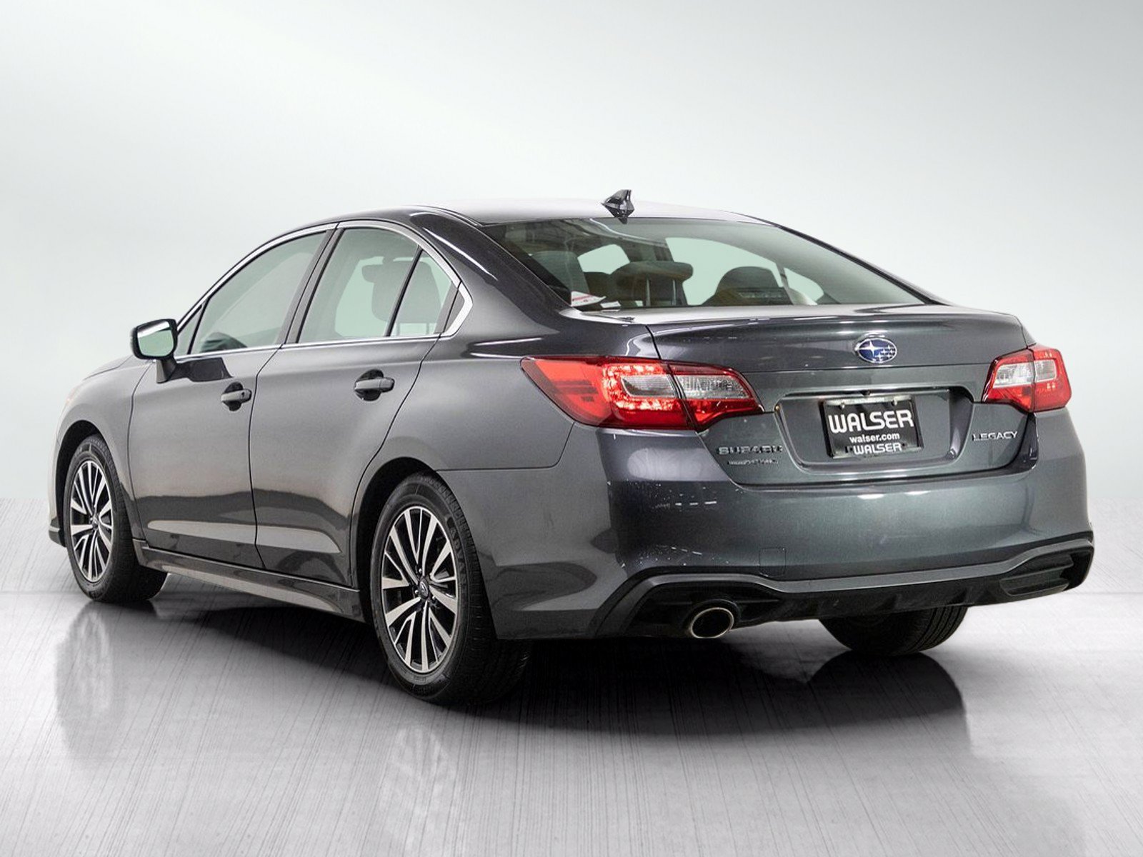 Used 2018 Subaru Legacy 2.5i Premium AWD/4WD image 3