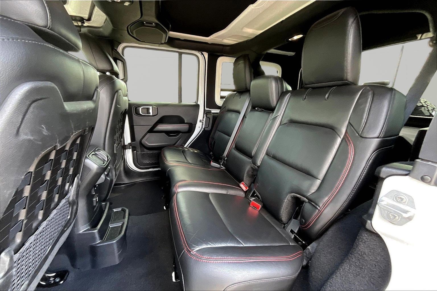 Used 2018 Jeep Wrangler Unlimited Rubicon AWD/4WD image 22