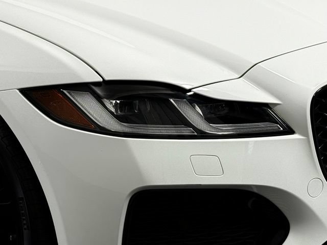 Certified 2023 Jaguar XF R-Dynamic SE AWD/4WD image 15