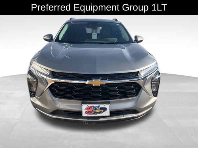 Certified 2024 Chevrolet Trax LT w/ Driver Confidence Package image 2