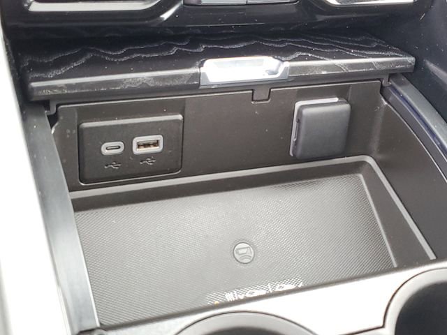 Used 2023 GMC Yukon Denali AWD/4WD image 18
