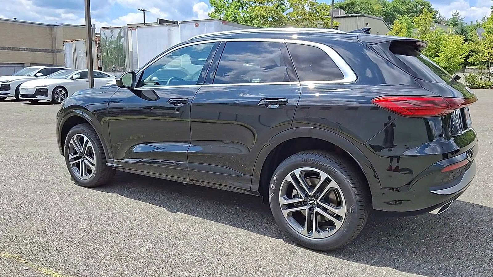 New 2025 Audi Q5 Premium image 8