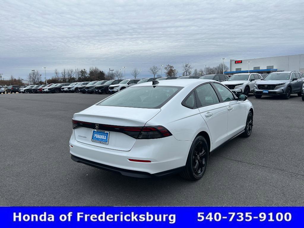 Used 2025 Honda Accord SE image 6