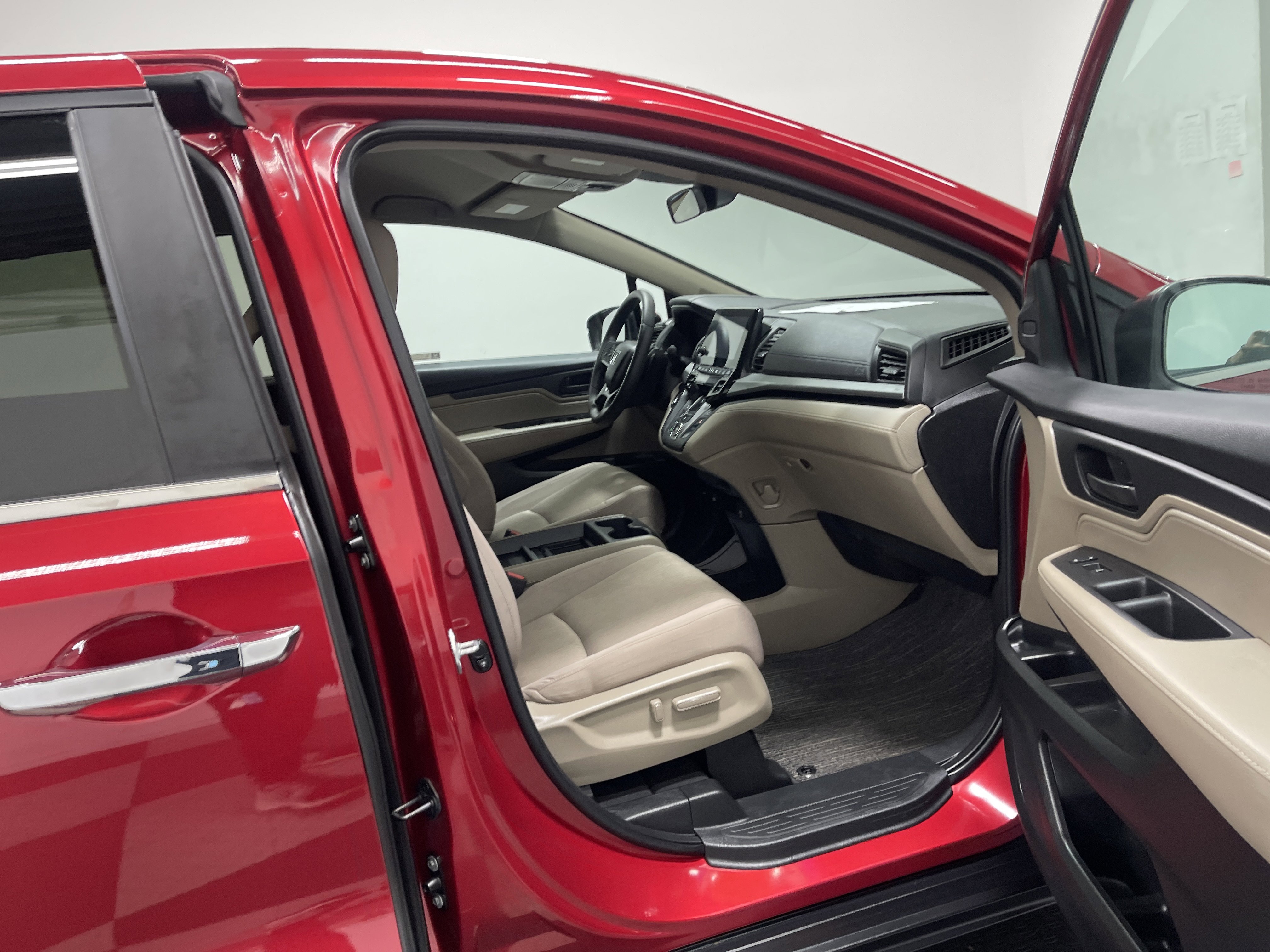 Used 2024 Honda Odyssey EX image 23