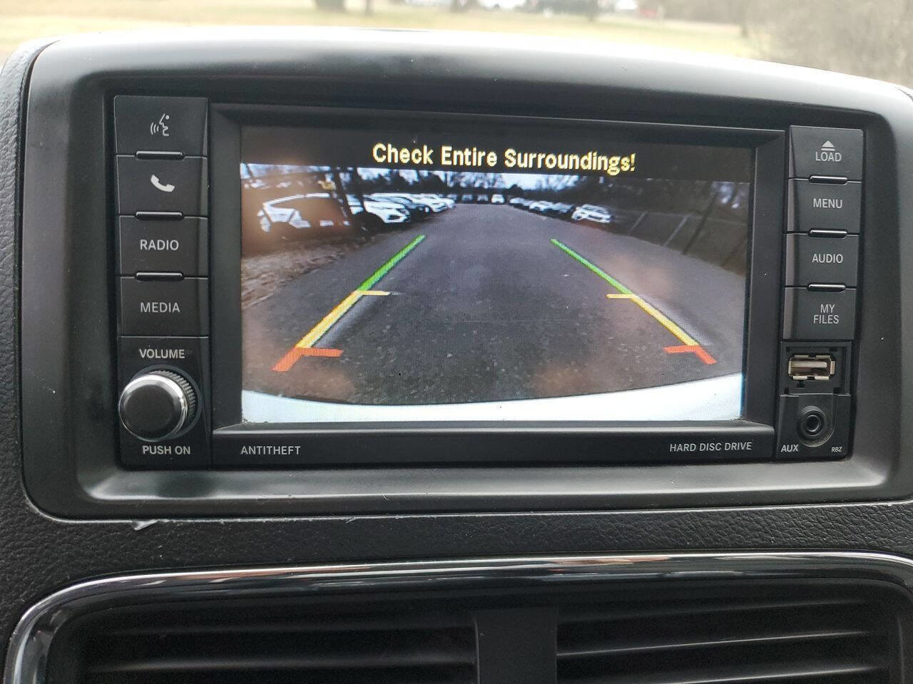 Used 2019 Dodge Grand Caravan SE image 16