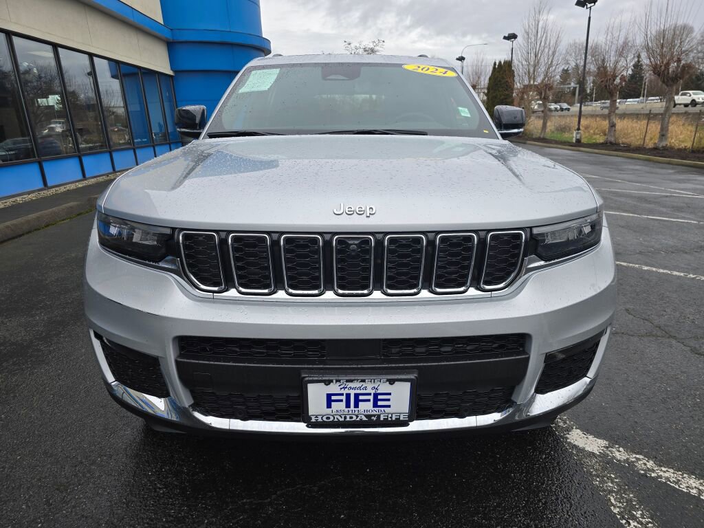 Used 2024 Jeep Grand Cherokee L Limited w/ Luxury Tech Group II image 9