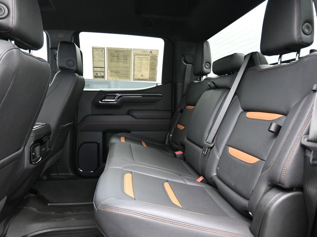 Used 2025 GMC Sierra 1500 AT4 image 17