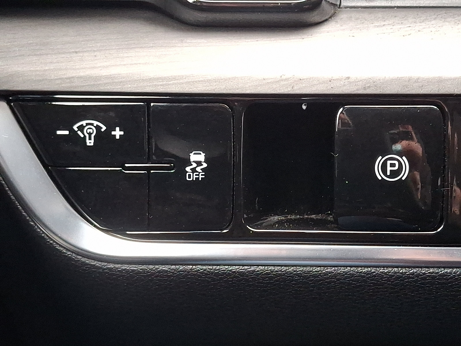Used 2025 Kia Sportage X-Line AWD/4WD image 25