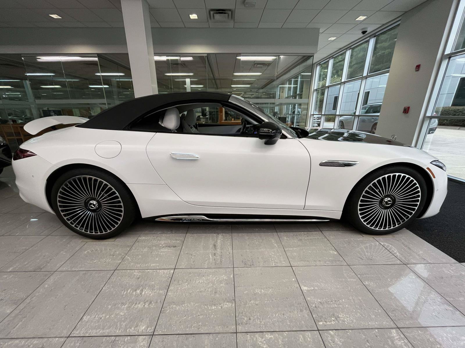 Certified 2026 Mercedes-Benz Maybach SL 680 image 8