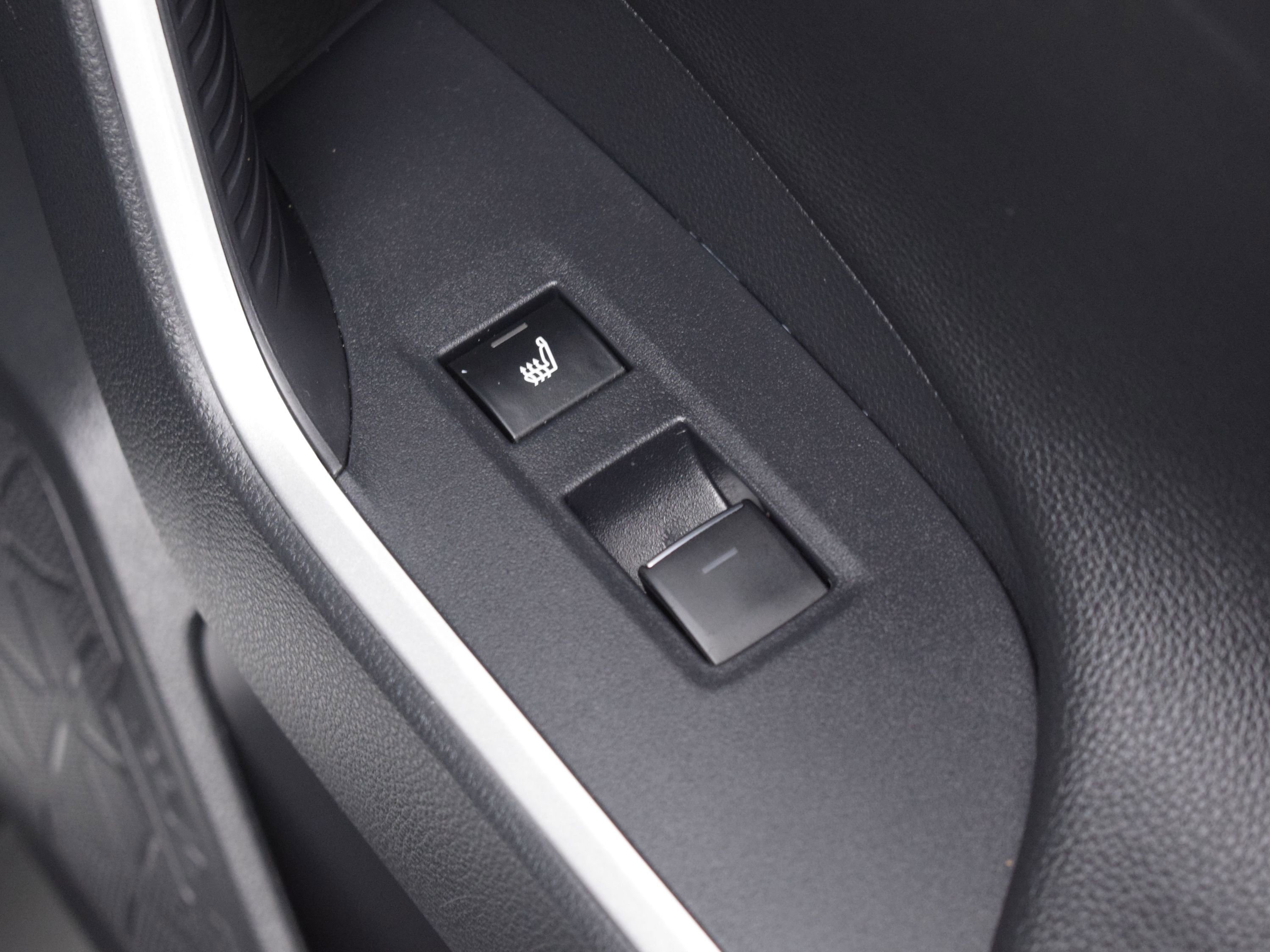 Used 2022 Toyota RAV4 Limited w/ Limited Grade Weather Package image 12