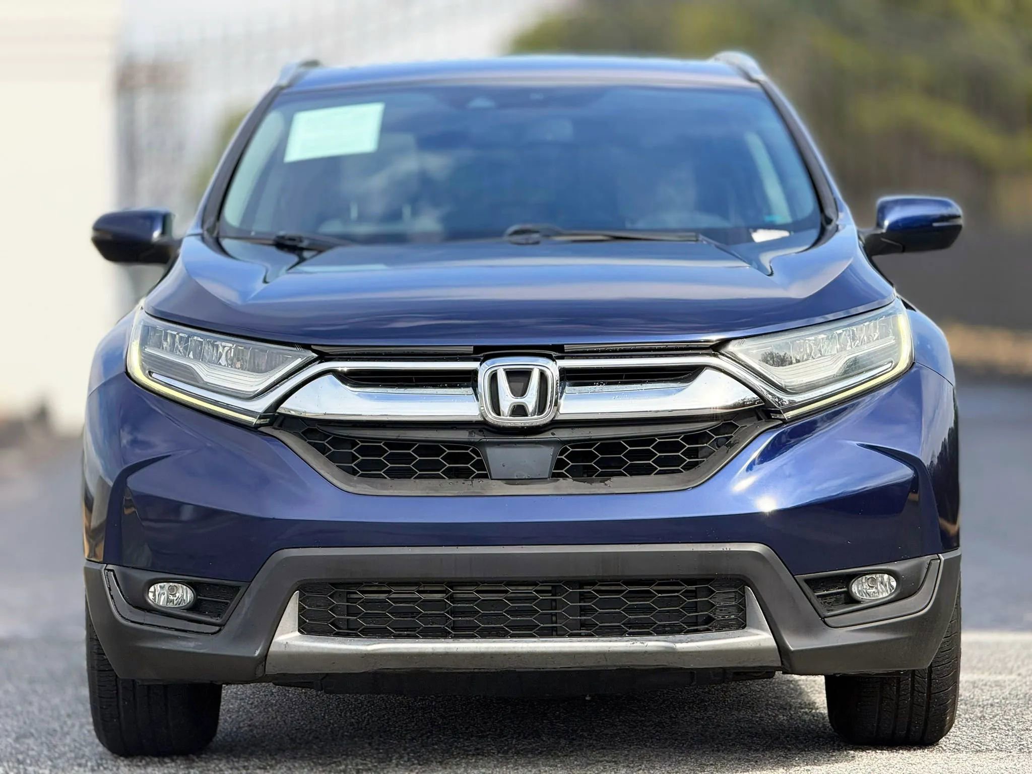 Used 2018 Honda CR-V Touring image 3
