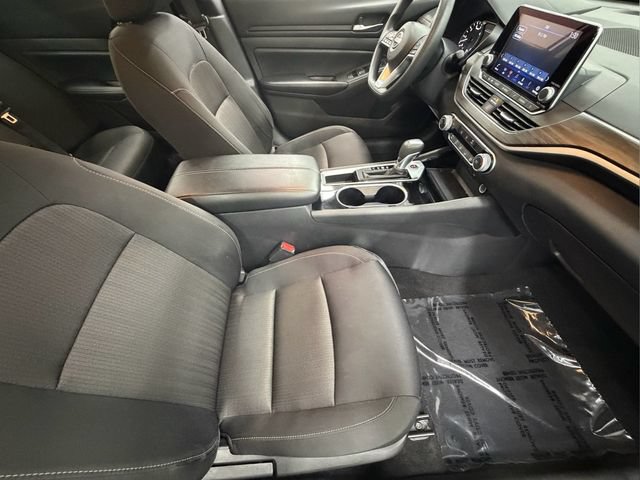 Used 2024 Nissan Altima 2.5 SV FWD image 22
