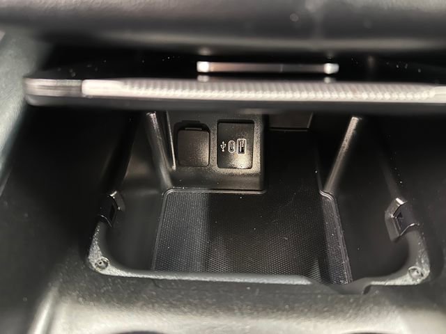 Certified 2025 Ford Explorer ST-Line w/ ST-Line Street Pack image 37