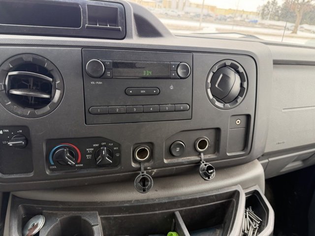 Used 2014 Ford E-350 and Econoline 350 Super Duty w/ Power Group image 13