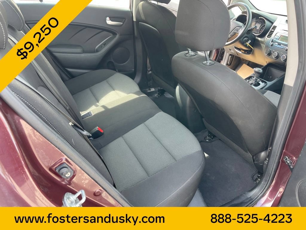 Used 2017 Kia Forte LX FWD image 17