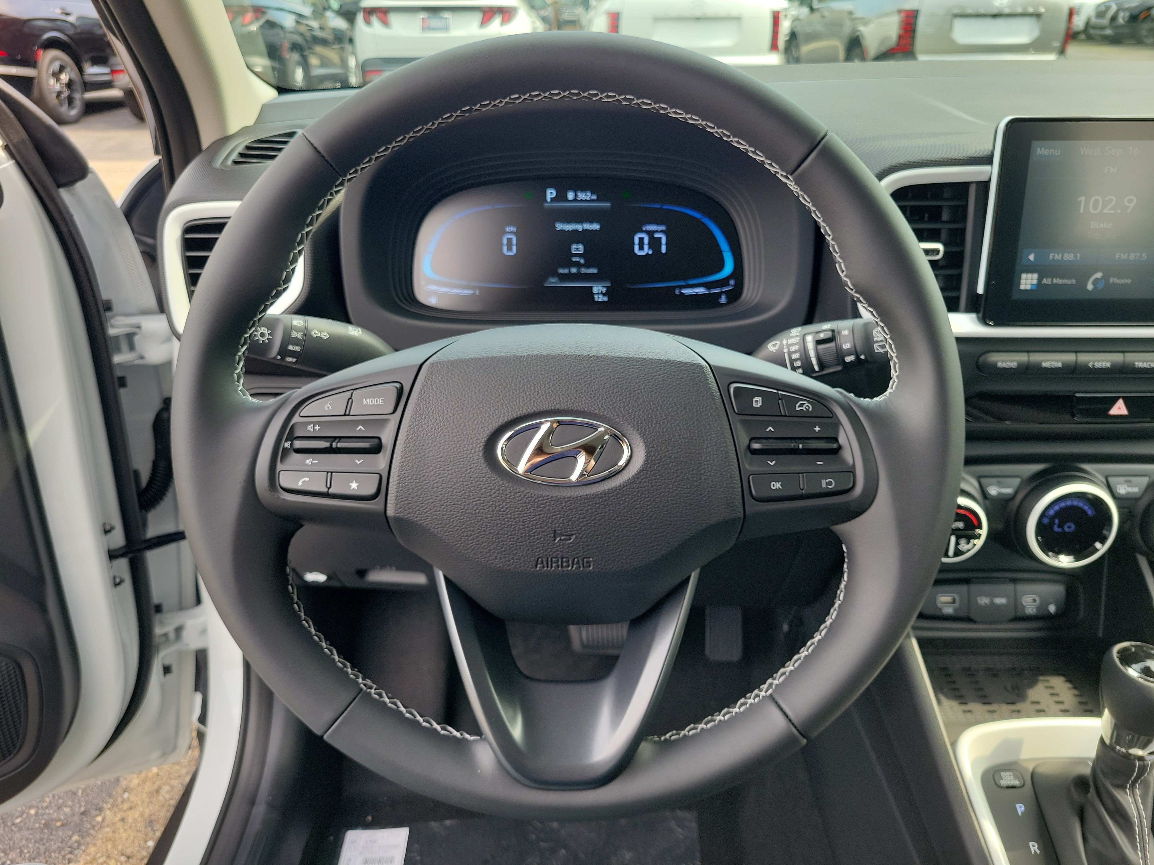 New 2026 Hyundai Venue SEL FWD image 21