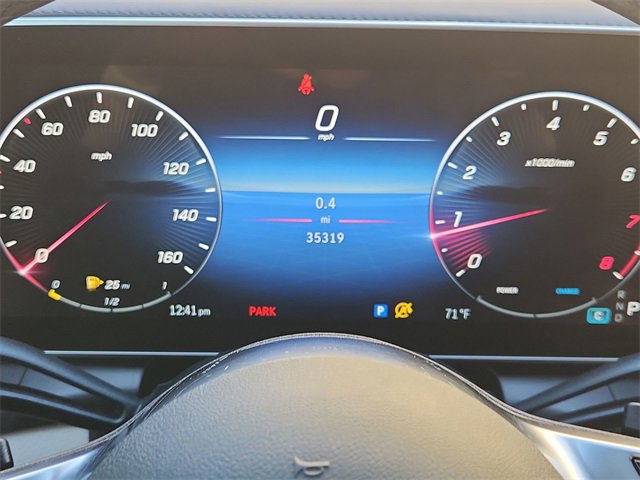 Used 2024 Mercedes-Benz GLC 300 4MATIC image 12