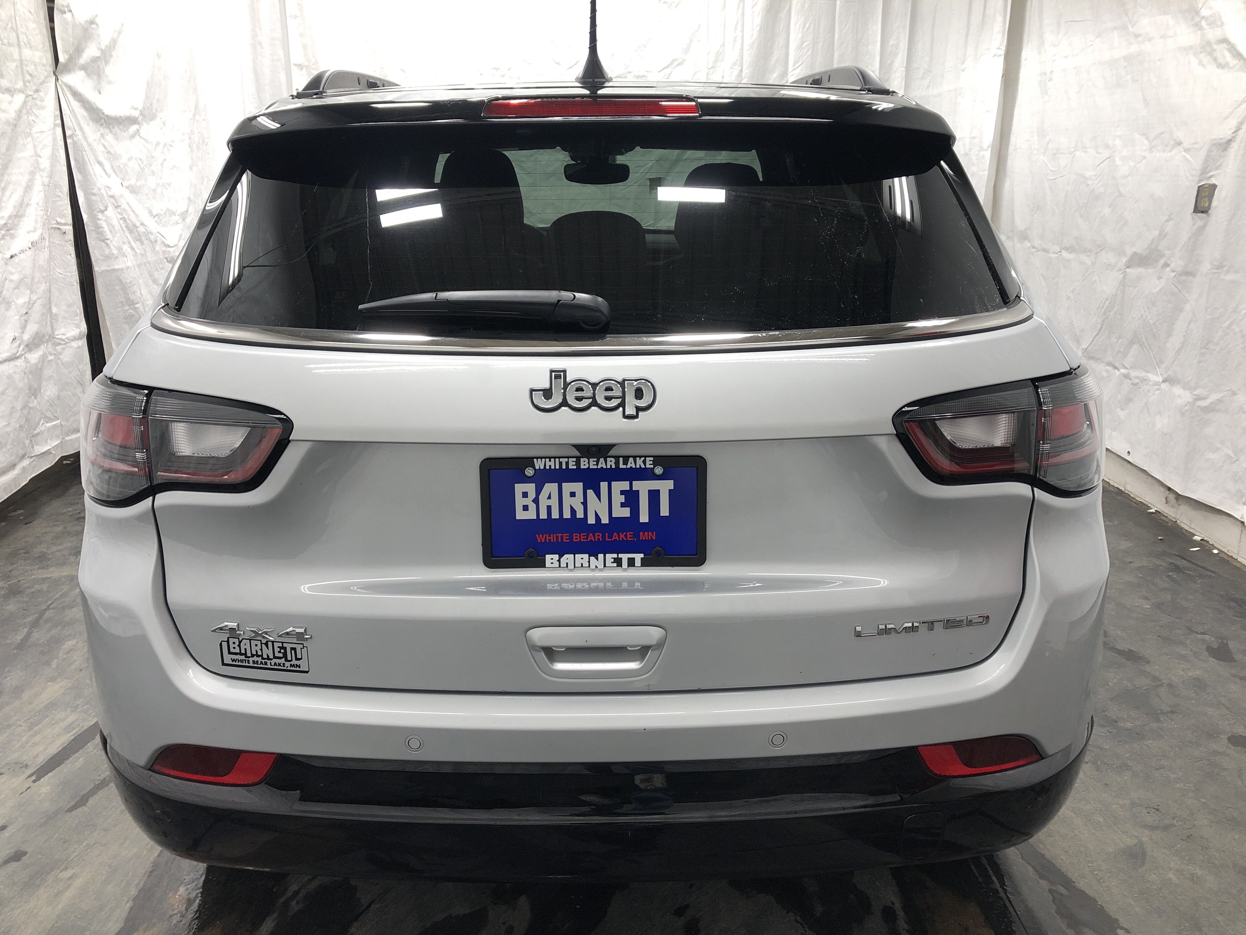 Certified 2024 Jeep Compass Limited w/ Elite Group AWD/4WD image 9