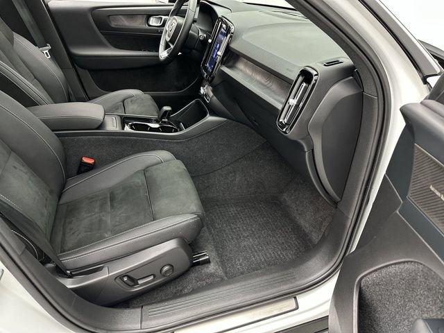 Certified 2023 Volvo XC40 Recharge Ultimate w/ Protection Package Premier AWD/4WD image 25