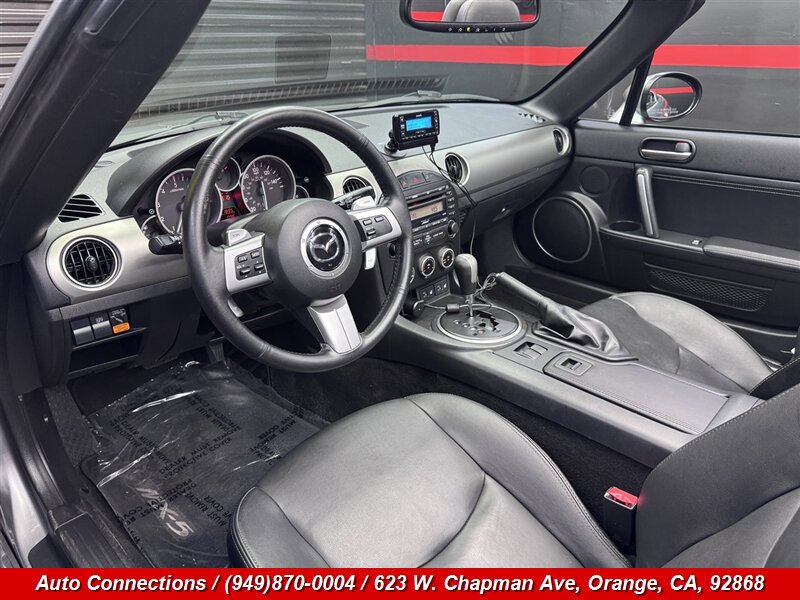Used 2011 MAZDA MX-5 Miata Grand Touring w/ Premium Pkg RWD image 11