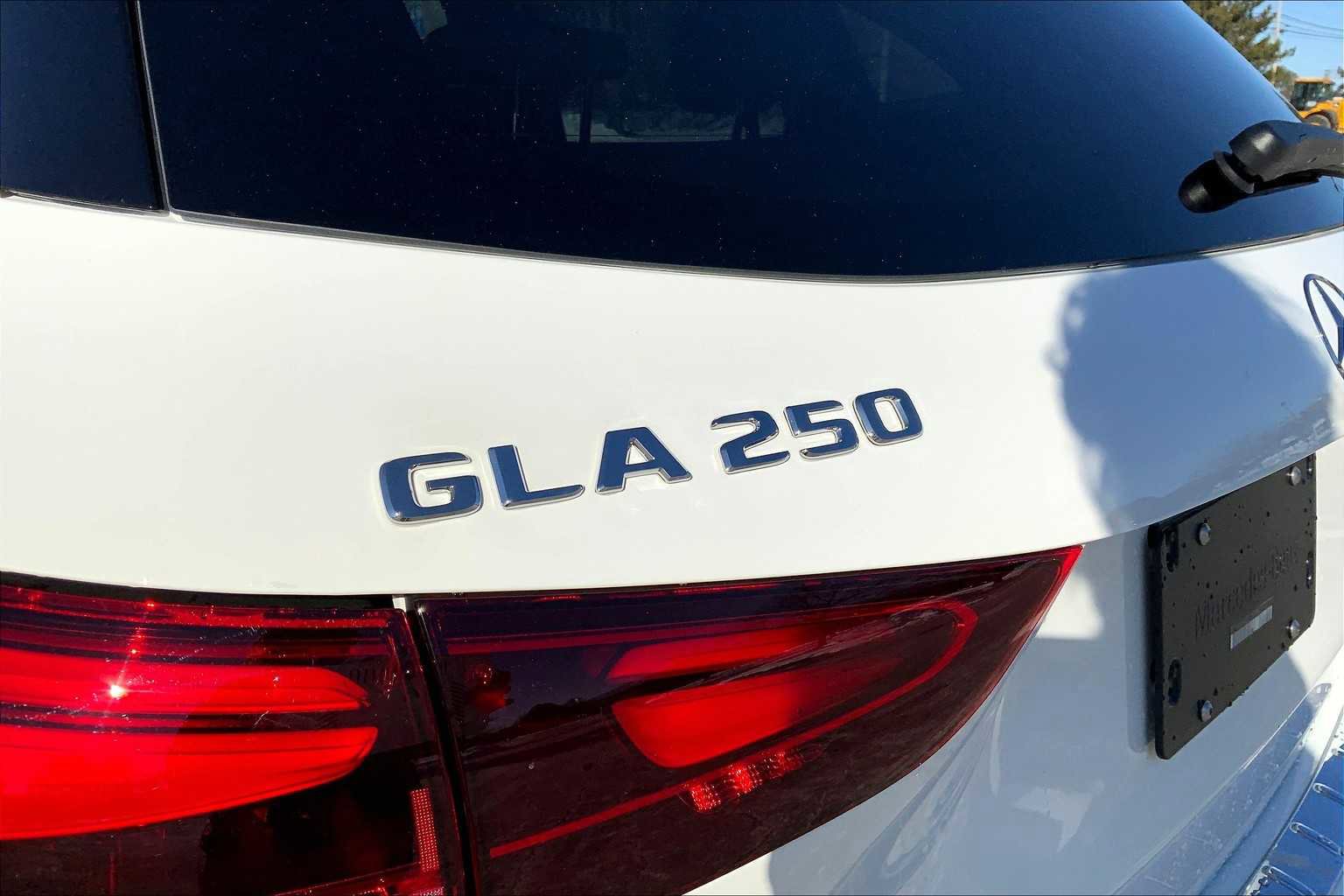 New 2025 Mercedes-Benz GLA 250 GLA 250 image 18